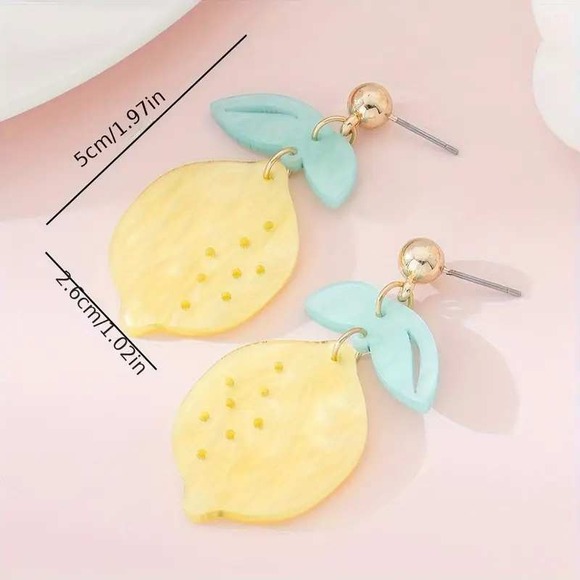 Lemon Drop Earrings Gold Tone Yellow Fruit Dangle Drop Fun Novelty‎ - Picture 2 of 2